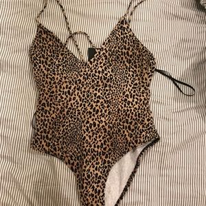 LEOPARD BODYSUIT🐆🐆🐆